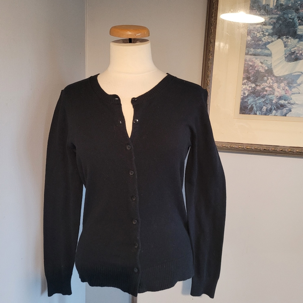 Gap Classic Black Women's Sweater Size M